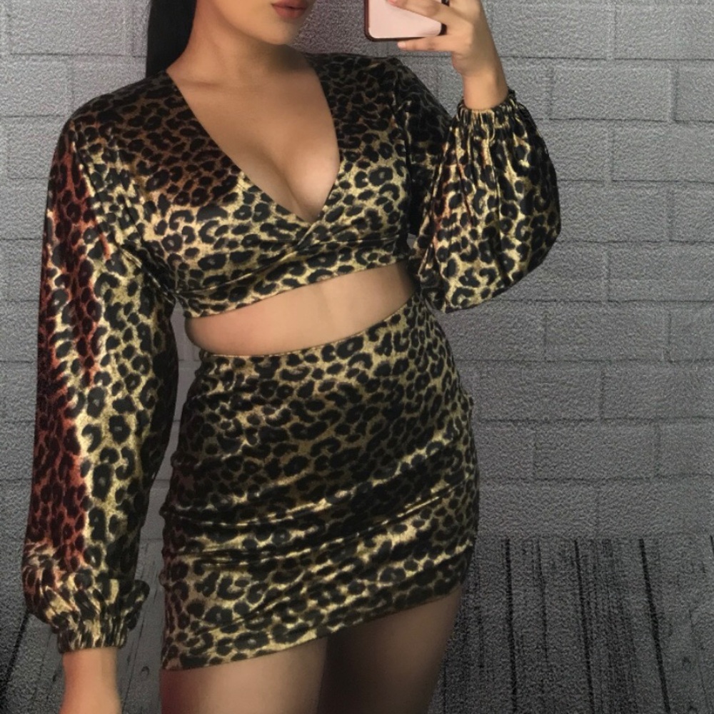 Two piece set